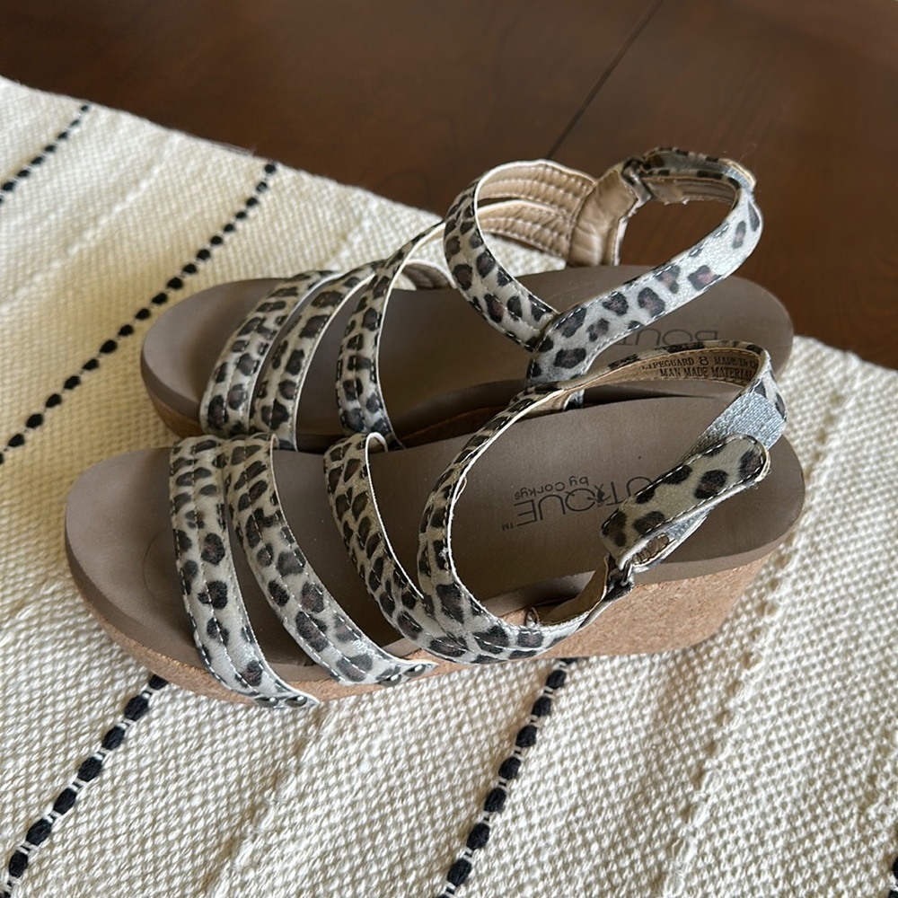 Summer sandals